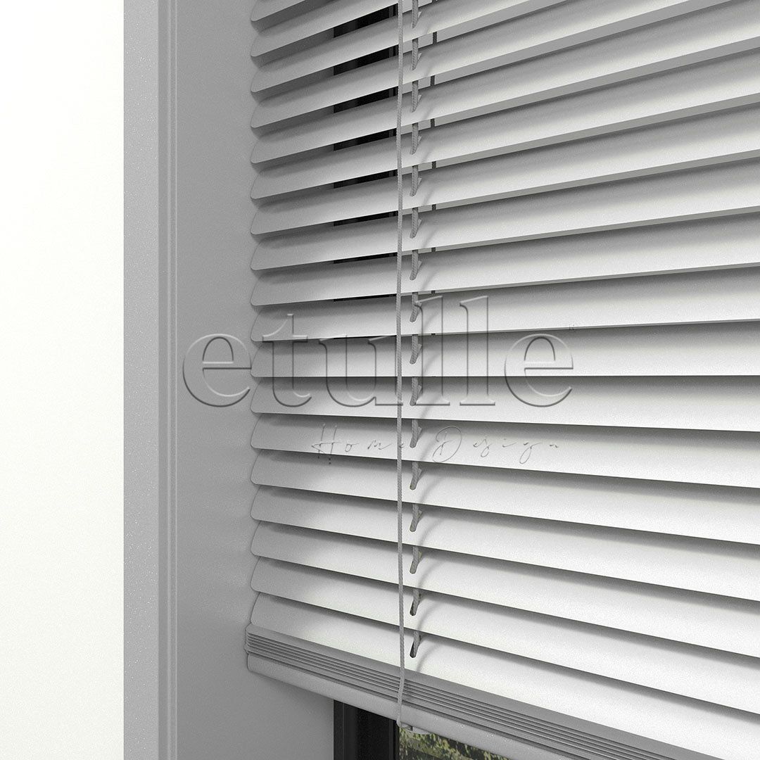 16 MM Shiny Silver Aluminum Venetian Blind
