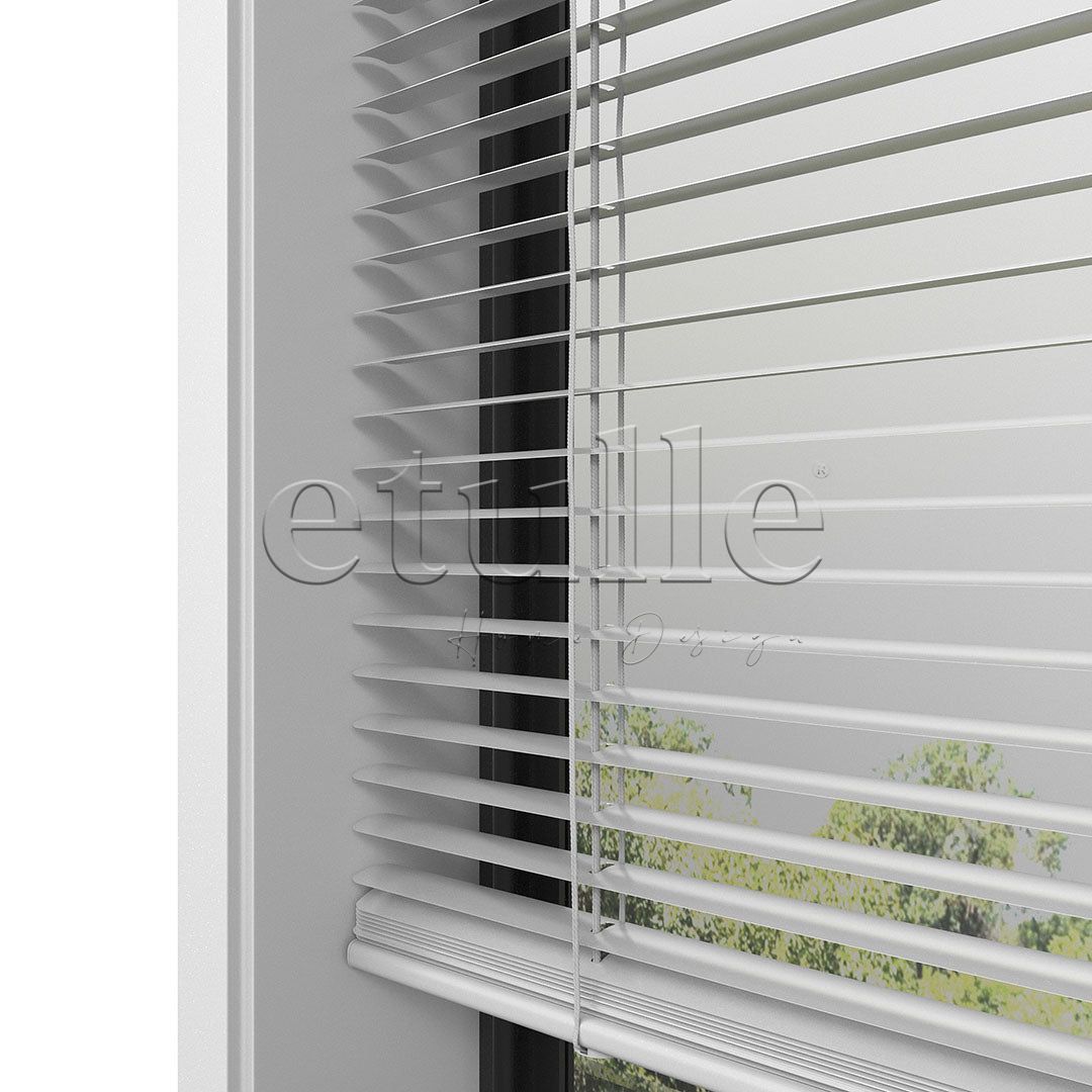16 MM Shiny Silver Aluminum Venetian Blind
